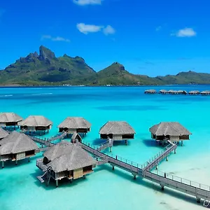 Üdülőközpont Four Seasons Bora Bora